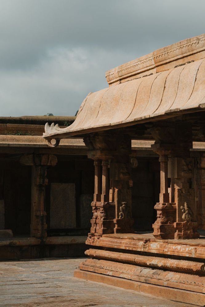 Keerthana & Anjan, Bhoganandishwara Temple, Nandi Hills, photograph 5